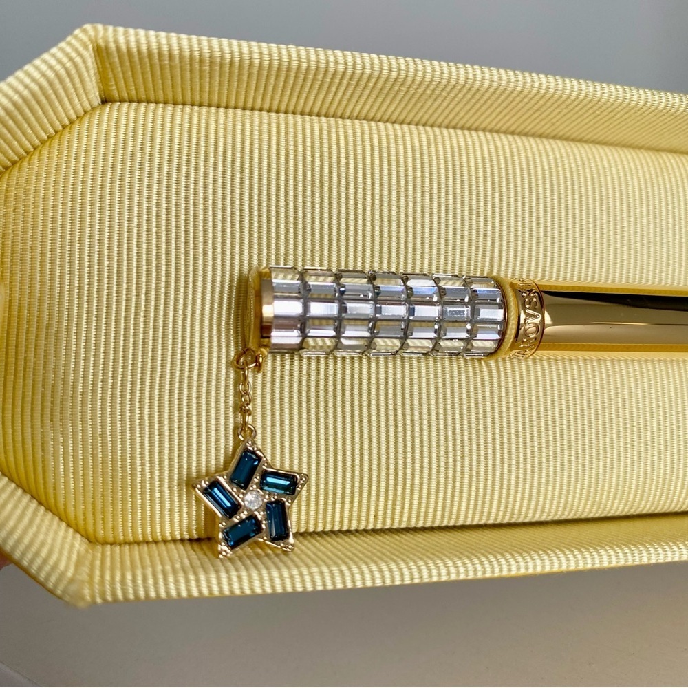 Swarovski Gold Crystal Pen with Blue Star Charm in Yellow Gift Box - Picture 3 of 10